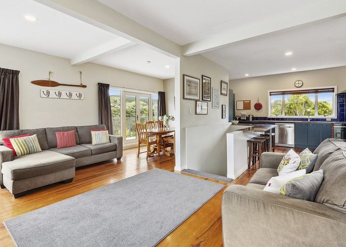  at 32 Rawhiti Road, Pukerua Bay, Porirua
