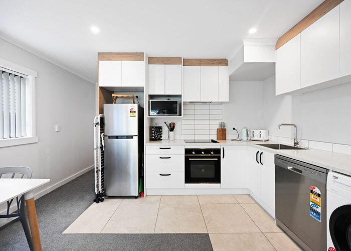  at 2/183 Knighton Road, Hillcrest, Hamilton, Waikato
