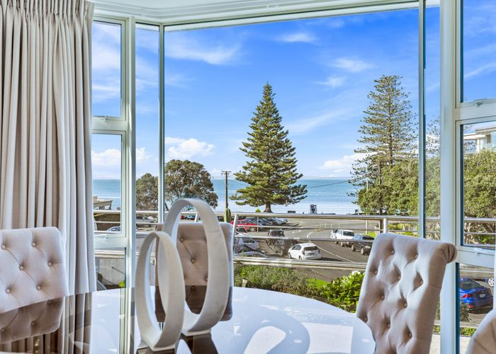  at 3 Valley Road, Browns Bay, North Shore City, Auckland