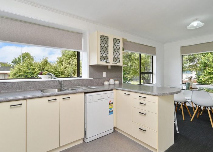  at 18 Chipping Lane, Redwood, Christchurch City, Canterbury