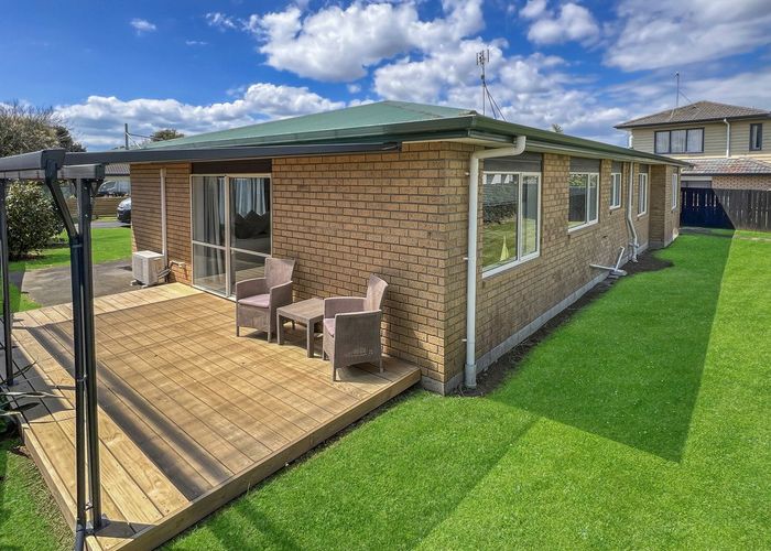  at 15 Hocken Place, Mangere Bridge, Auckland