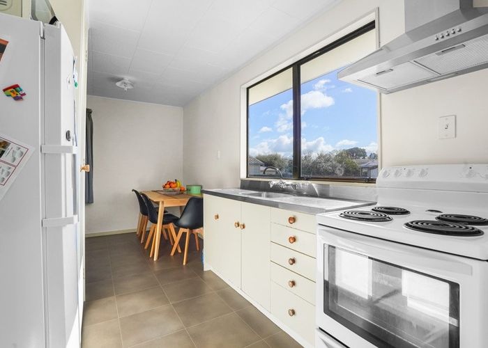  at 8 Purcell Place, Melville, Hamilton