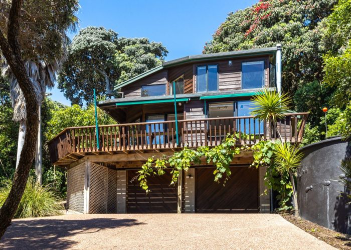 at 79 Garden Road, New Lynn