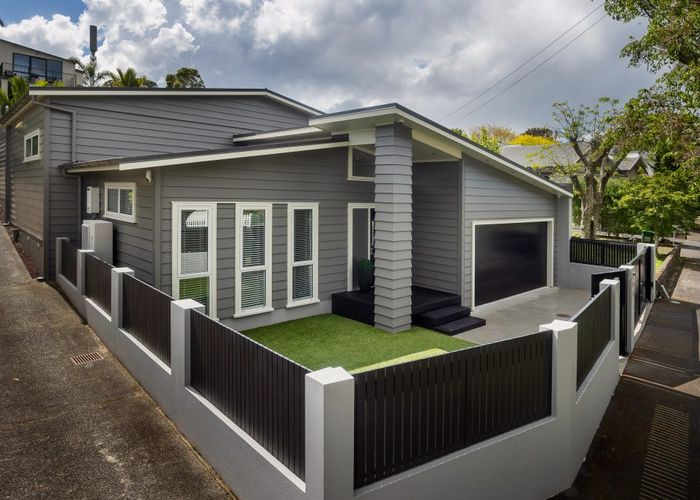  at 15 Jesmond Terrace, Mount Albert, Auckland