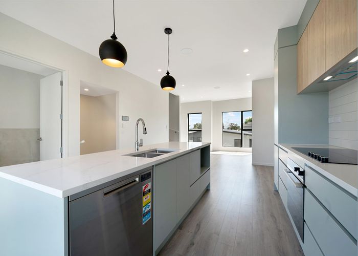  at 3/105 Hobsonville Road, West Harbour, Auckland