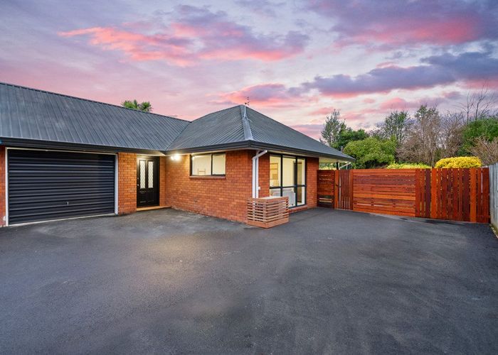  at 2/74 Lowry Avenue, Redwood, Christchurch City, Canterbury