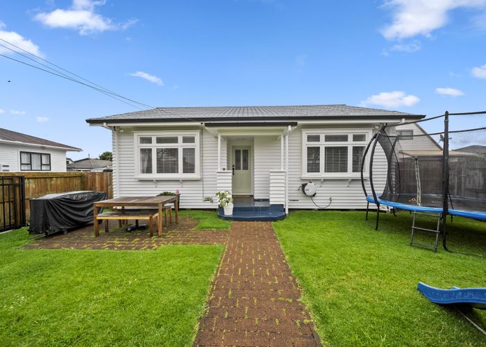  at 1/31 Avis Avenue, Papatoetoe, Auckland