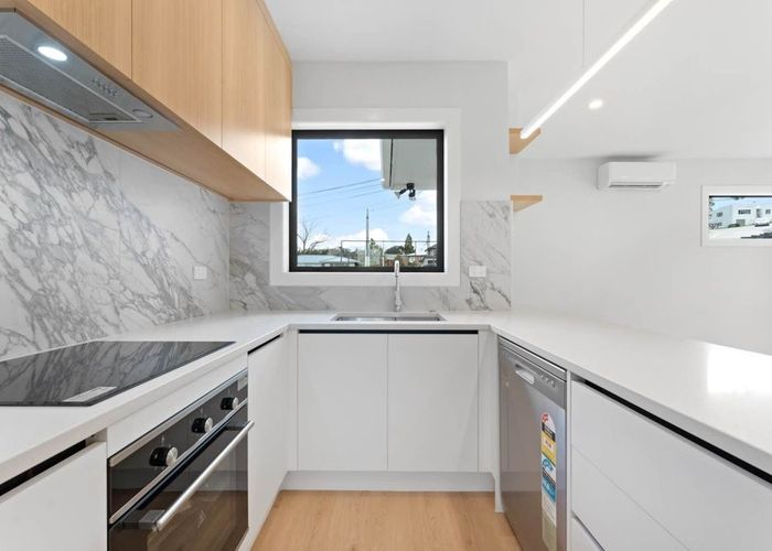  at 1/1 Brian Avenue, Forrest Hill, Auckland