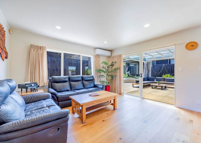  at 27A Coniston Avenue, Te Atatu South, Waitakere City, Auckland