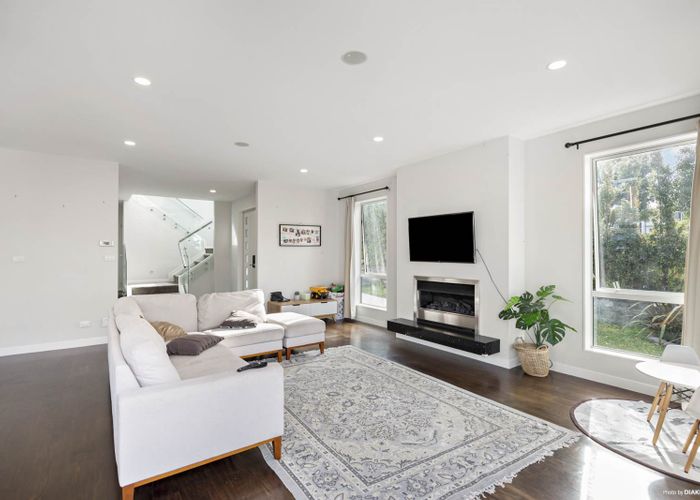  at 2 Caldera Drive, Long Bay, Auckland