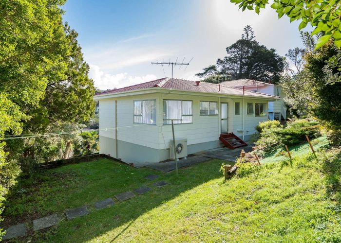  at 5b Newstead Avenue, Browns Bay, North Shore City, Auckland