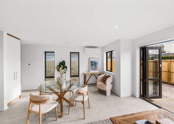  at 17 Webb Street, Merivale, Christchurch City, Canterbury