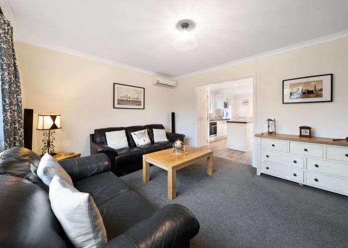  at 16 Homedale Road, Wainuiomata, Lower Hutt