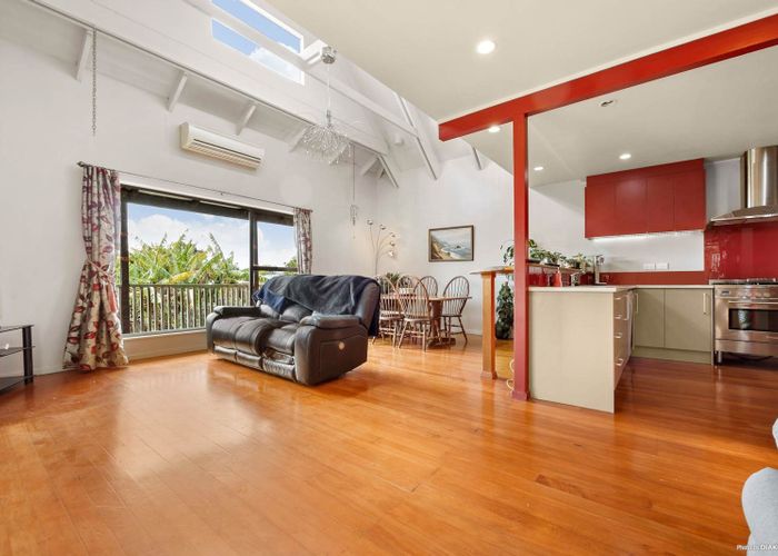  at 49 Felgrove Street, Glendene, Waitakere City, Auckland