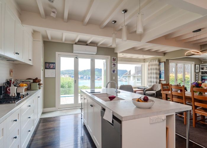  at 60 The Crescent, Roseneath, Wellington, Wellington