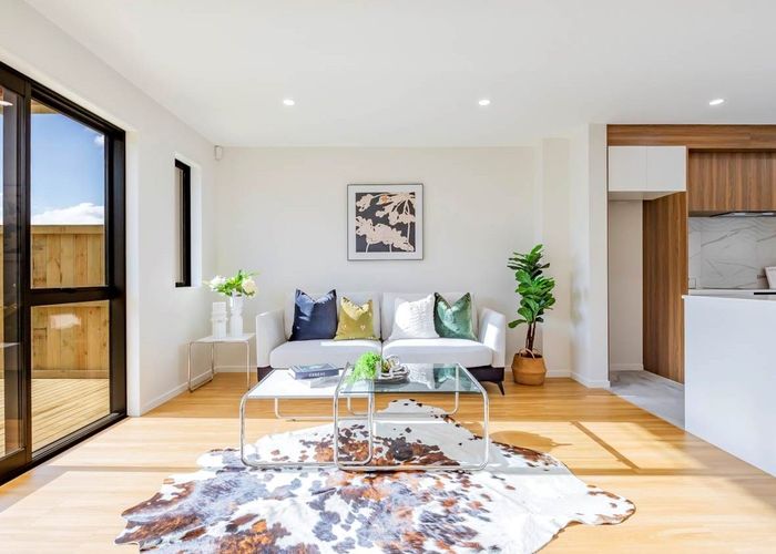  at 48 Adamson Road, Flat Bush, Auckland