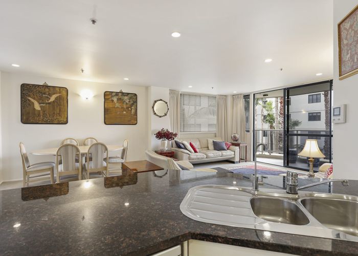  at 1A/171 Hurstmere Road, Takapuna, Auckland