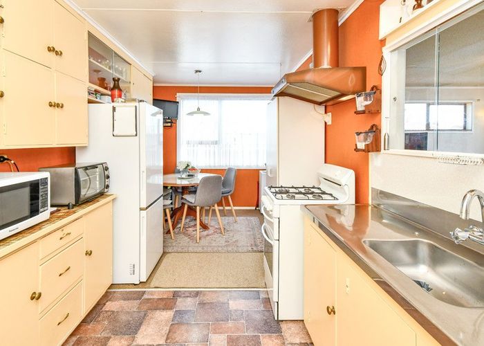  at 51 Caravelle Close, Mangere, Auckland