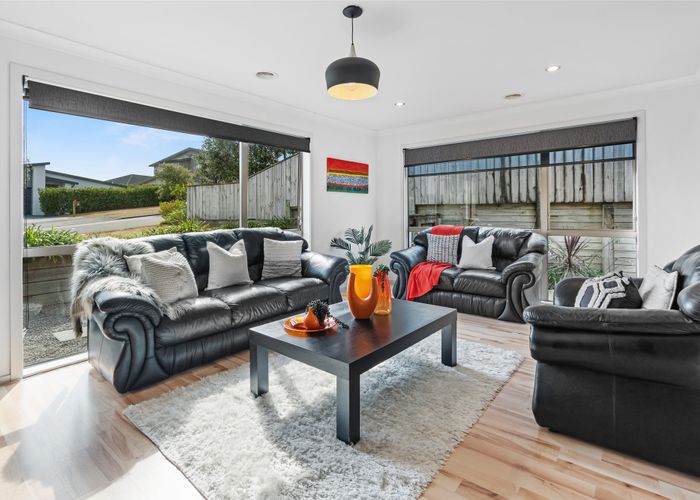  at 43 Nelson Avenue, Aotea, Porirua