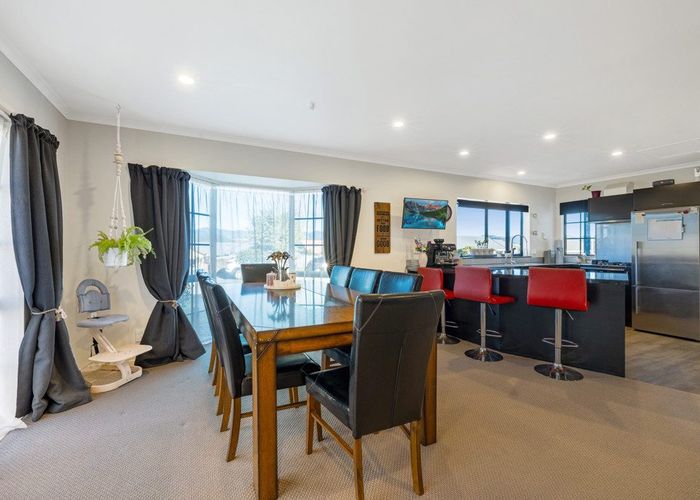  at 8 Ormrod Grove, Riverstone Terraces, Upper Hutt