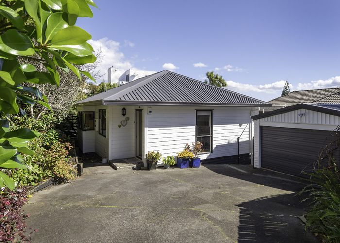  at 6A Rodney Street, Howick, Manukau City, Auckland