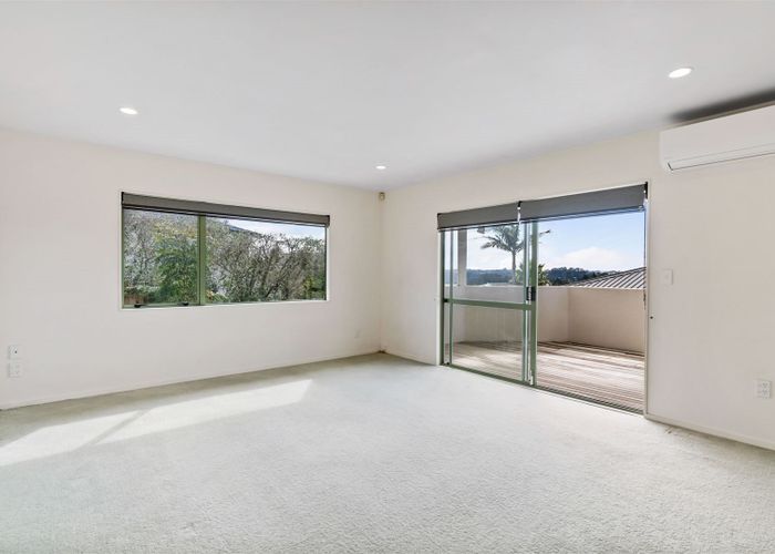 For sale 11 Mannikin Place, Unsworth Heights, North Shore City