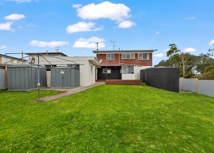  at 12 Stanmore Bay Road, Stanmore Bay, Whangaparaoa