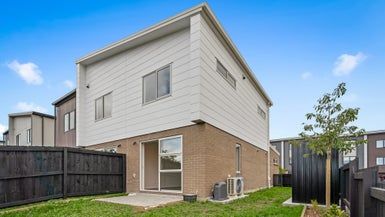  at 321 Glengarry Road, Glen Eden, Auckland