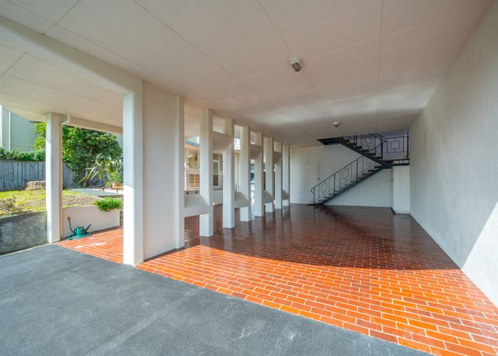  at 387 Karori Road, Karori, Wellington, Wellington