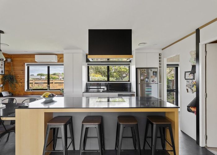  at 62 Barrett Road, Whalers Gate, New Plymouth