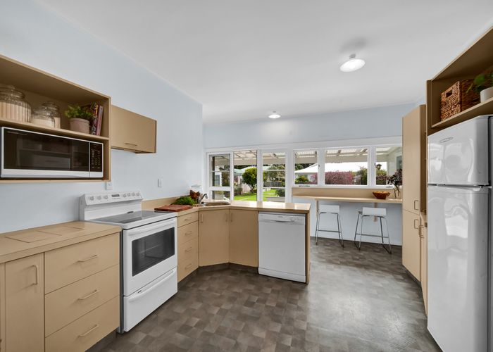  at 12 Selwyn Crescent, College Estate, Whanganui