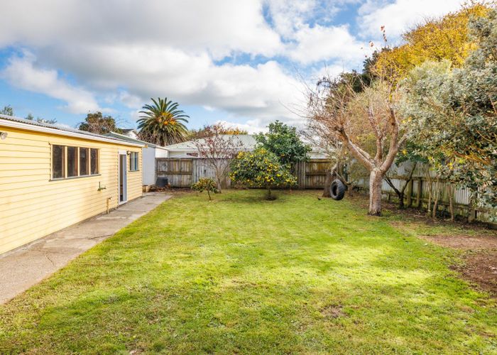  at 2 Oban Place, Awapuni, Palmerston North, Manawatu / Whanganui