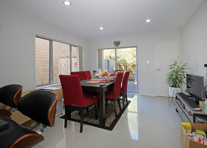  at 8 Killarney Drive, Flat Bush, Manukau City, Auckland