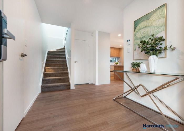 at Lot 2/6 Kaimai Avenue, Massey, Waitakere City, Auckland