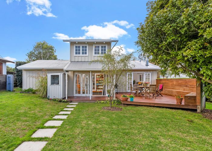 For sale 58 Waimarie Road, Whenuapai, Waitakere City, Auckland