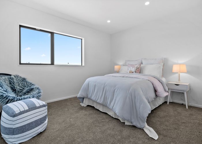  at 12A Windrush Close, Mangere, Auckland