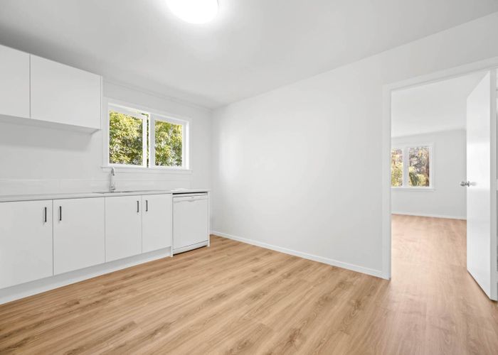  at 350 West Coast Road, Glen Eden, Waitakere City, Auckland
