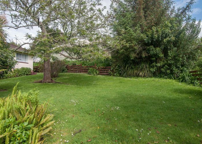  at 9 Andelko Place, Henderson, Waitakere City, Auckland