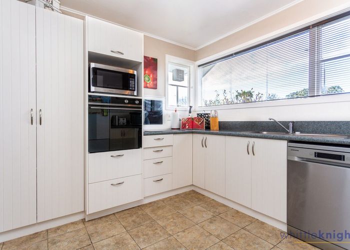  at 11 Straven Road, Riccarton, Christchurch City, Canterbury