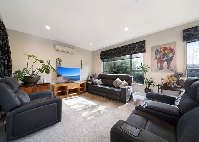  at 79 Westgate Drive, Massey, Waitakere City, Auckland