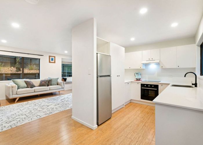  at 29 Darcy Place, Massey, Waitakere City, Auckland