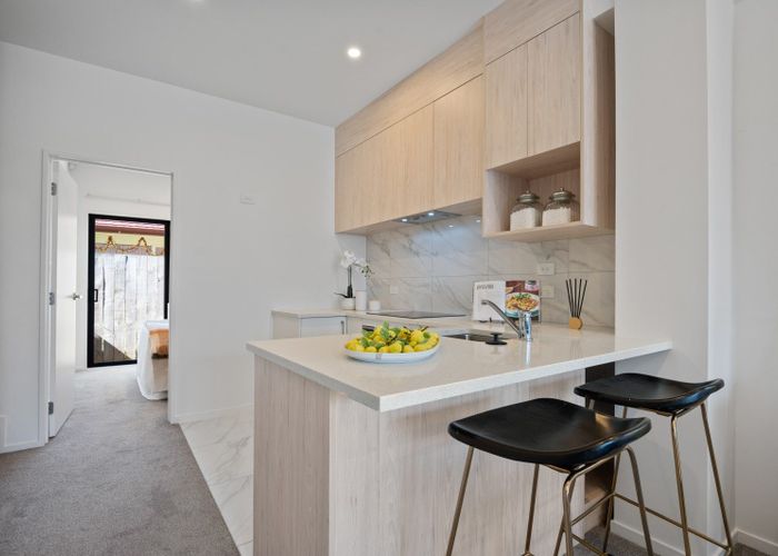  at 10 Aumarire Lane, Favona, Manukau City, Auckland