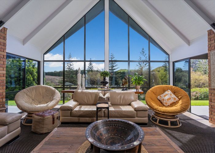  at 32 Julian Road, Onemana, Whangamata