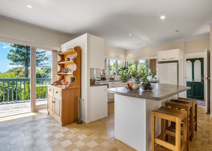  at 16 Deane Avenue, Titirangi, Auckland