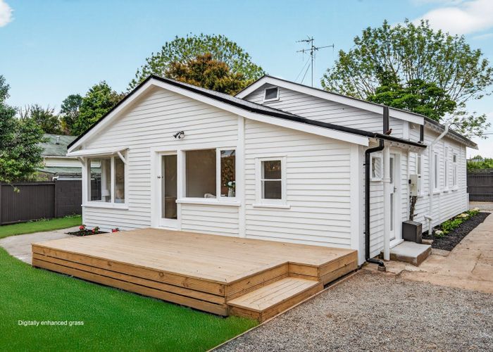  at 9 Marshall Street, Fairfield, Hamilton