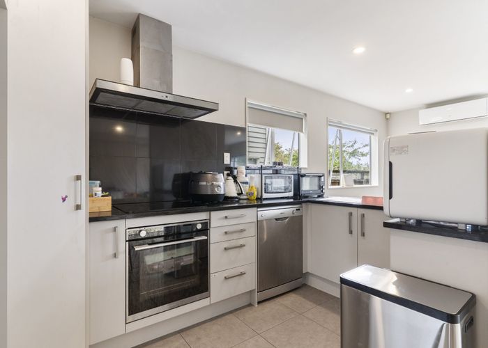  at 4/45a Swanson Road, Henderson, Waitakere City, Auckland