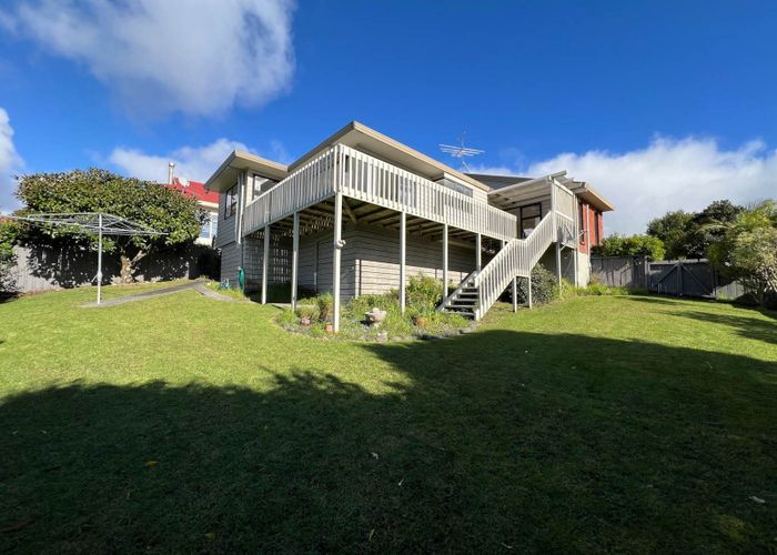  at 9 Matisse Drive, West Harbour, Waitakere City, Auckland