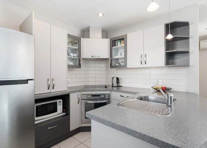 at 2/280 Halswell Road, Halswell, Christchurch City, Canterbury