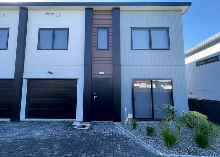  at 7D Surrey Street, Manurewa, Manukau City, Auckland