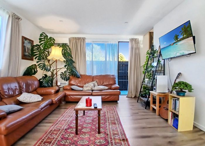  at 43 Cessna Crescent, Mangere, Manukau City, Auckland